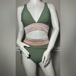 NWT Women's High Waist Bikini Swimsuit Size Small